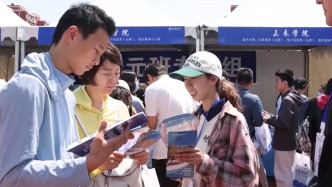 各地各高校招生咨詢會密集舉辦，為考生提供全方位咨詢服務(wù)