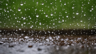 湖北襄陽緊急通知：中小學明天放假，暴雨存在致災風險