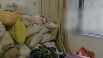 儿子花200万元为父母盖豪宅，一年后被堆满稻谷等农作物