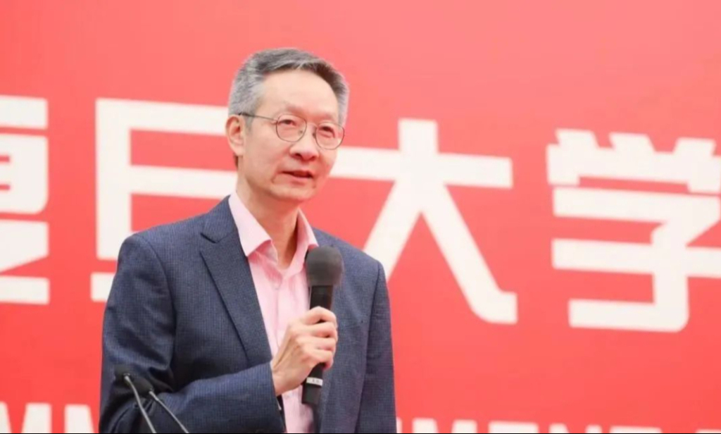 在AI时代重新定义“了解自己”