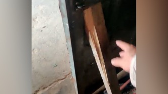 鄭州一男子稱持棍反擊持刀鄰居取保候審，警方：案件仍在處理