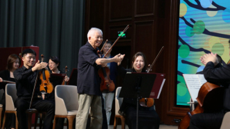 “全城交響”來到養(yǎng)老院，上交為300位老人送上《浪漫曲》