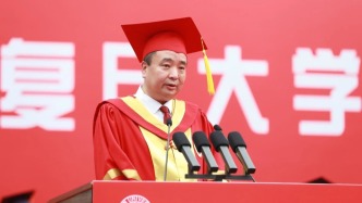畢業(yè)季｜即將進入“社會大學”，復旦校長金力和研究生談生存智慧