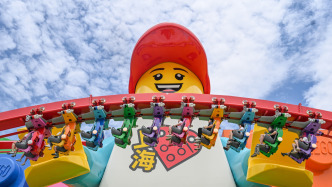 魔都眼｜樂(lè)高樂(lè)園開(kāi)啟試運(yùn)營(yíng)，游客建議室外項(xiàng)目增加降溫措施