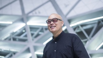 鄭淵潔自降合約期內(nèi)50%以上版稅，出版社：兩年千萬(wàn)級(jí)
