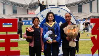 愛讓土地不貧瘠！臨沂父母首出縣城，千里見證女兒成為家族首位碩士