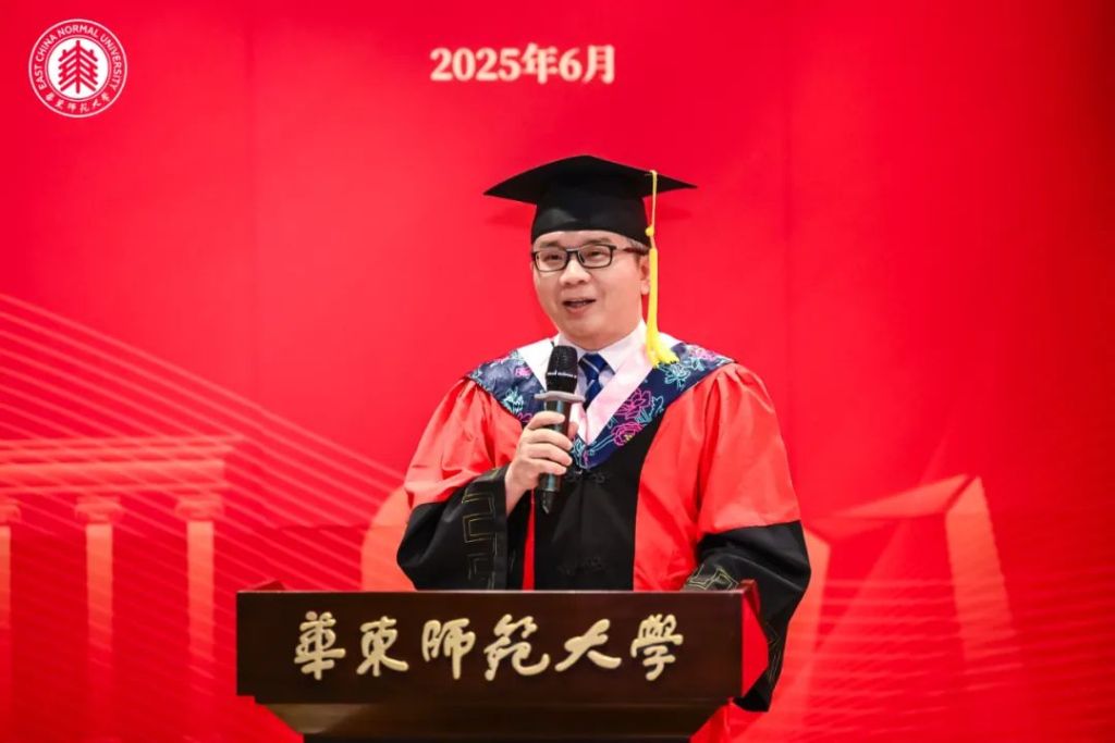 毕业季｜“看了一堆短剧”的华东师大汤拥华：希望中文系永远都在