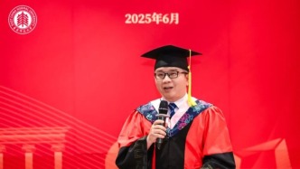 畢業(yè)季｜“看了一堆短劇”的華東師大湯擁華：希望中文系永遠都在