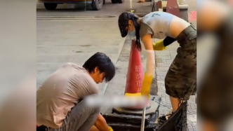 00后深漂女孩回老家，和父亲一起当清污工人