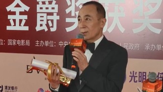 更辛辣更詼諧更接地氣，十年后曹保平再獲上影節(jié)最佳導(dǎo)演獎(jiǎng)