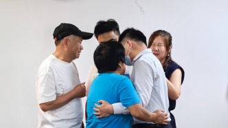 離散31年，他們一家三代在上海終團(tuán)圓