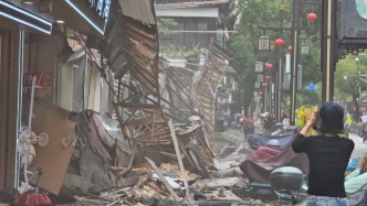 七寶老街沿街商鋪店招店牌發(fā)生脫落，無人員受困受傷
