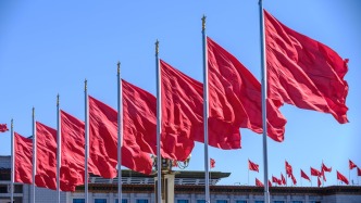 新華時評：風成于上，俗化于下