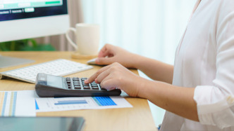 《互联网平台企业涉税信息报送规定》施行，这些人员免予报送收入信息