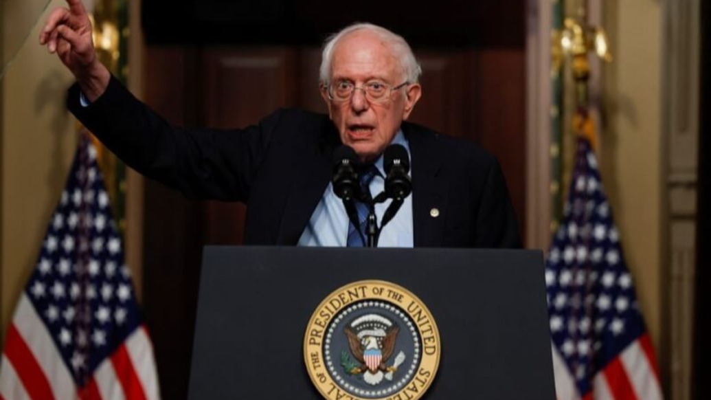 美議員宣讀美國襲擊伊朗聲明被噓，臺下高喊：“不要打仗！”