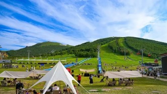 人民日报评论员观察丨直击2025经济新现象②：把淡季过出甜滋味