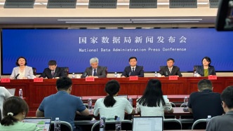 央行：將研究制定新階段金融科技發(fā)展規(guī)劃，出臺深化運用金融科技推動金融數(shù)字化智能化轉(zhuǎn)型的政策文件