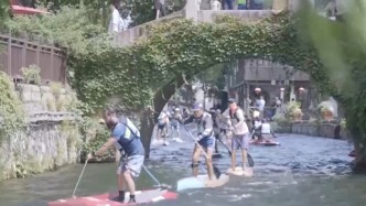一塊板撬動10億市場！“親水經(jīng)濟(jì)”爆火玩出夏日新熱度