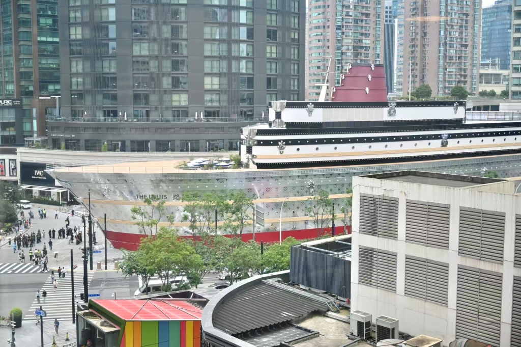 LV全球唯一“巨轮”造型概念地标亮相，为何选择落地上海？ 第3张