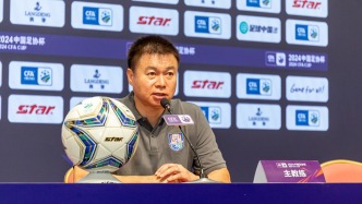 津門虎主帥于根偉回應(yīng)爭(zhēng)議：我們不會(huì)為任何球隊(duì)阻擊對(duì)手