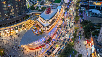 魔都眼｜LV全球唯一巨轮“停泊”上海：首展+首店+首秀