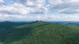 国家发改委：去年中央层面生态保护补偿资金首次突破2000亿元