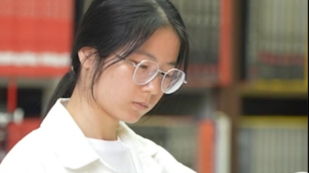 钟芳蓉父亲：女儿在敦煌过得很好，很喜欢这份工作