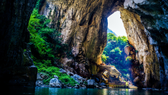 九洞天“别有洞天”：喀斯特奇观融入新玩法，传统旅游有年轻化表达