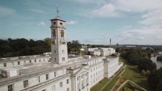 英媒：美国政府撤资，多所英国大学研究项目“停摆”