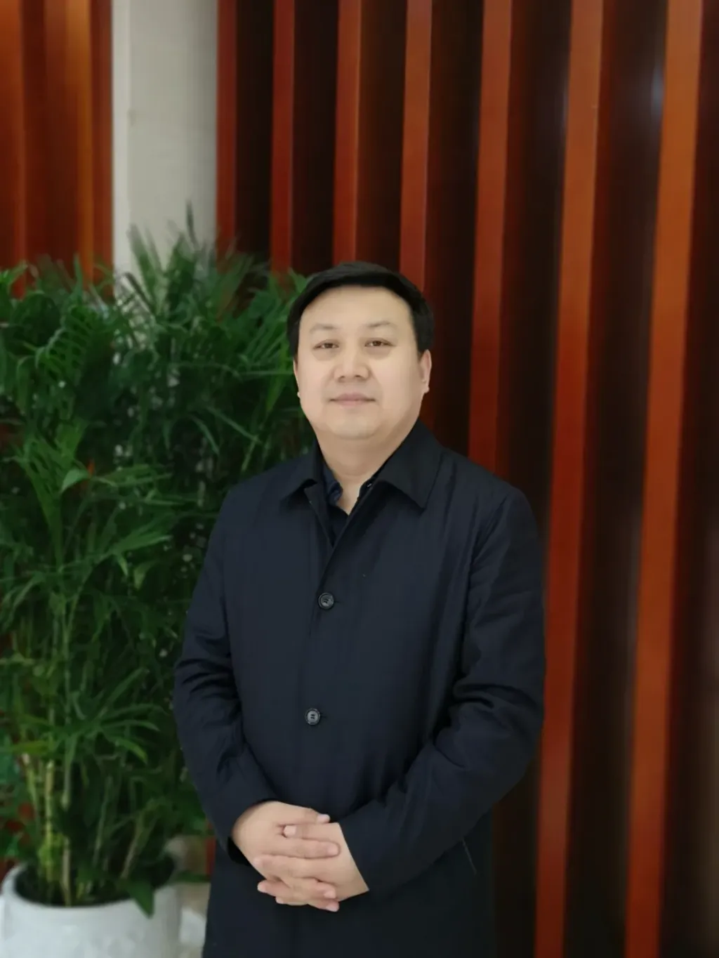 著名画家潘义奎任中国美术馆馆长，雕塑家吴为山卸任