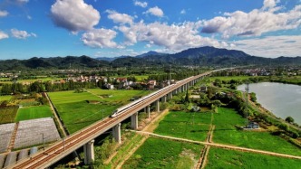 7月1日起沪昆高铁杭长段复兴号动车组列车将常态化按时速350公里高标运行