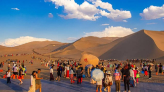 政策赋能+场景创新，文旅市场迎蓬勃发展