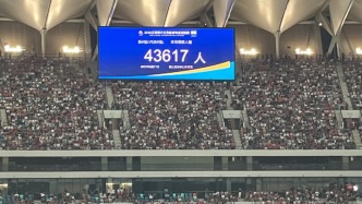 “苏超”观众人数仅隔两周破4万大关，17岁高中生球员独中二元