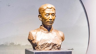 銘記歷史 緬懷先烈丨從文人到戰(zhàn)士：郁達(dá)夫的筆尖抗戰(zhàn)