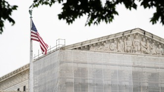 “不能拆散家庭”VS“太混乱了”：美两党议员就最高法院“出生公民权”裁决交锋