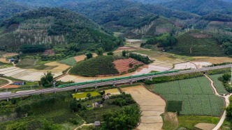 云南铁路暑期运输预计发送旅客2600万人次