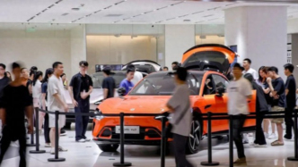 車企CEO，都在研究小米YU7