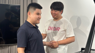 郎朗指导青年盲人钢琴家刘浩演奏《黄河颂》