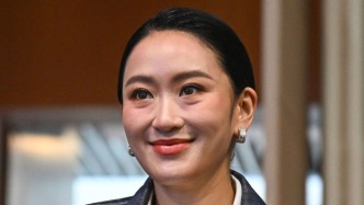 是否擔(dān)心被暫停泰國總理職務(wù)？佩通坦：確實(shí)擔(dān)心