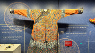 龙袍、火碗、如意……沈阳故宫藏清宫文物珍品首赴上海