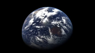 赞！天问二号拍到59万公里外地月影像图