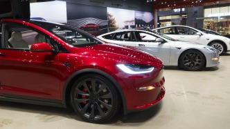 小米YU7来势汹汹，特斯拉价格为何不降反涨？