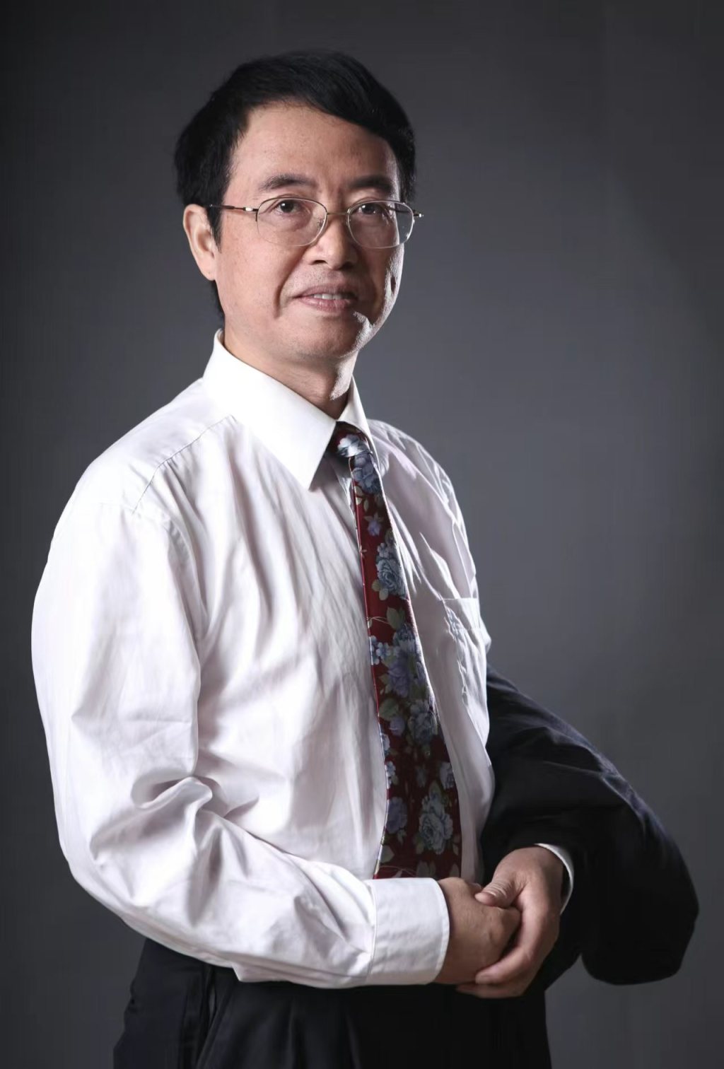 大学2025丨四川大学教授曹顺庆：当前文科面临的困境是暂时的