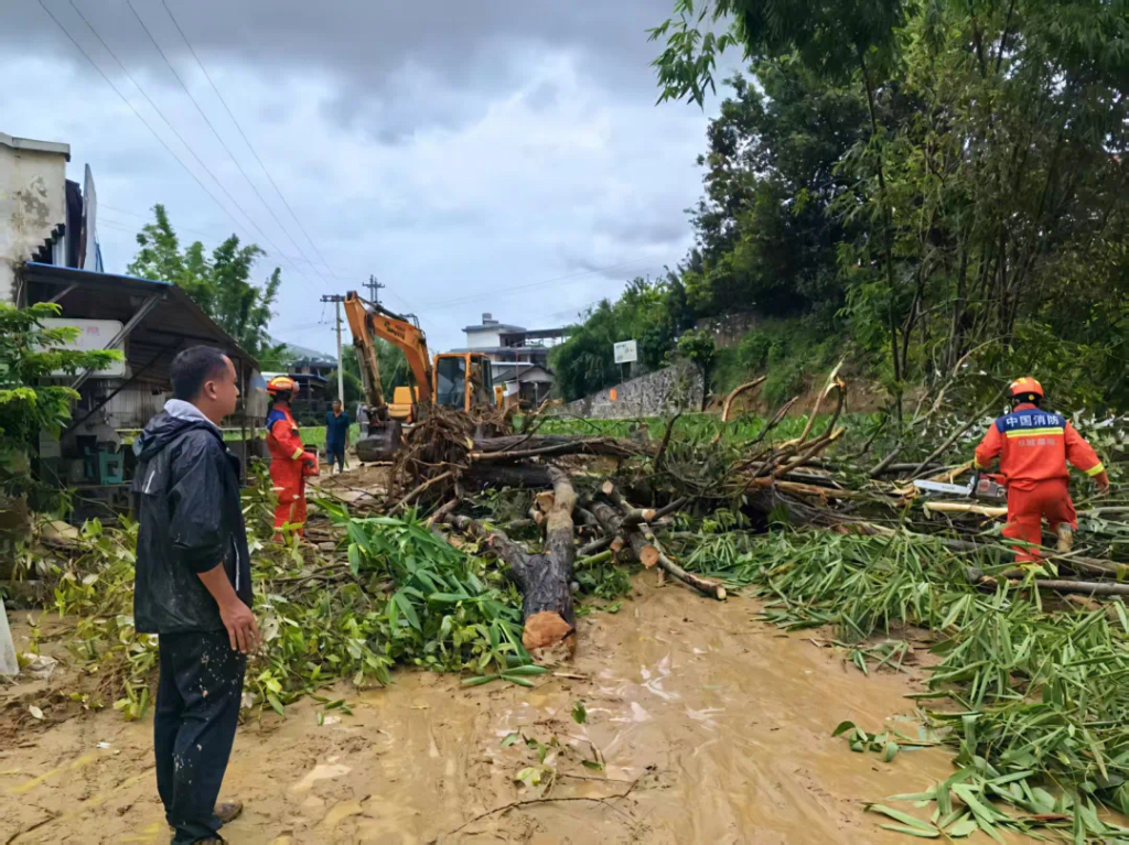 云南云县遭遇局部特大暴雨：未造成人员伤亡，农作物受损严重