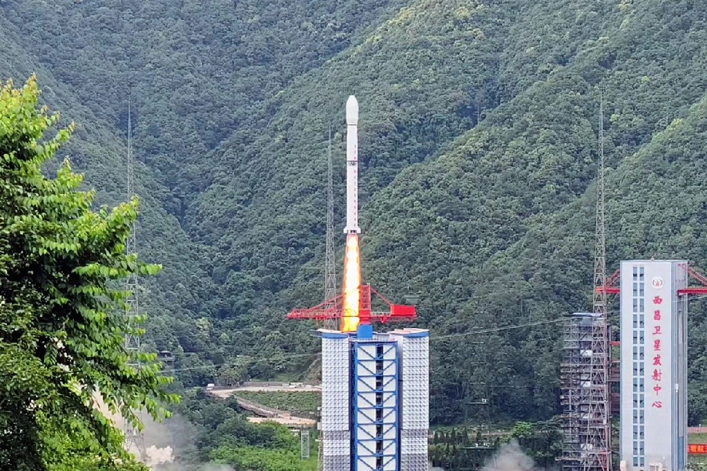长四丙火箭成功发射，将试验二十八号B星01星送入预定轨道