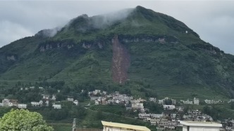 贵州日报：72人，15分钟，在山崩之前安全撤离