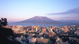 中使馆提醒在日中国公民防范自然灾害：密切关注地震动态信息