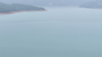 湖南资兴东江湖发生沉船事故，有人员失联