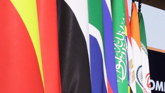 世界和平論壇｜金磚對國際秩序變革應有雄心，“不是銀磚更不能變土磚”