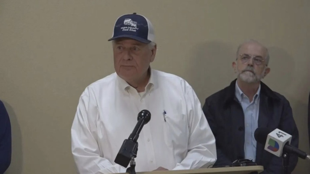 美國得州官員回答洪災(zāi)災(zāi)情時“一問三不知”：“回答不了”，“想不到”